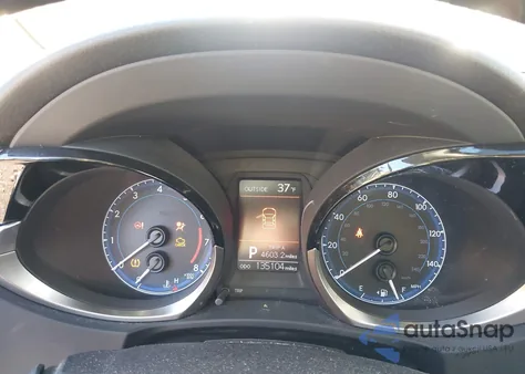 2014 Toyota Corolla S Plus z USA, uszkodzony, nr VIN 2T1BURHE5EC184981